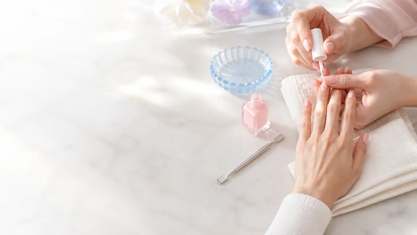 Sorgfältige Manicure-Behandlung bei Kosmetikstudio Isabella in Luzern